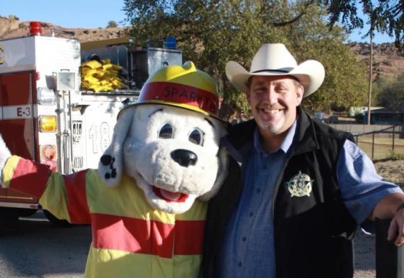 Sheriff joins GFD to present Fire Safety Program